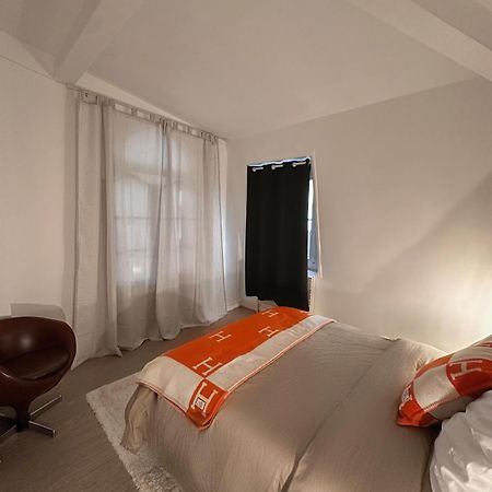 Apartamento Quai De Seine Tour Eiffel Trocadero París Exterior foto