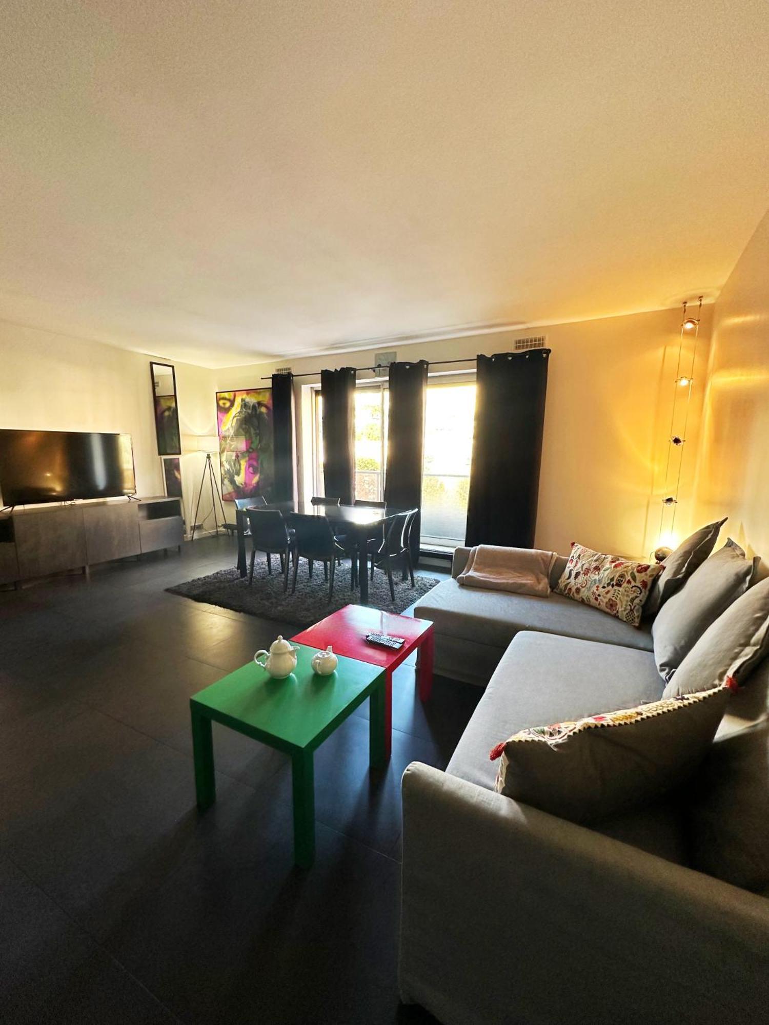 Apartamento Quai De Seine Tour Eiffel Trocadero París Exterior foto
