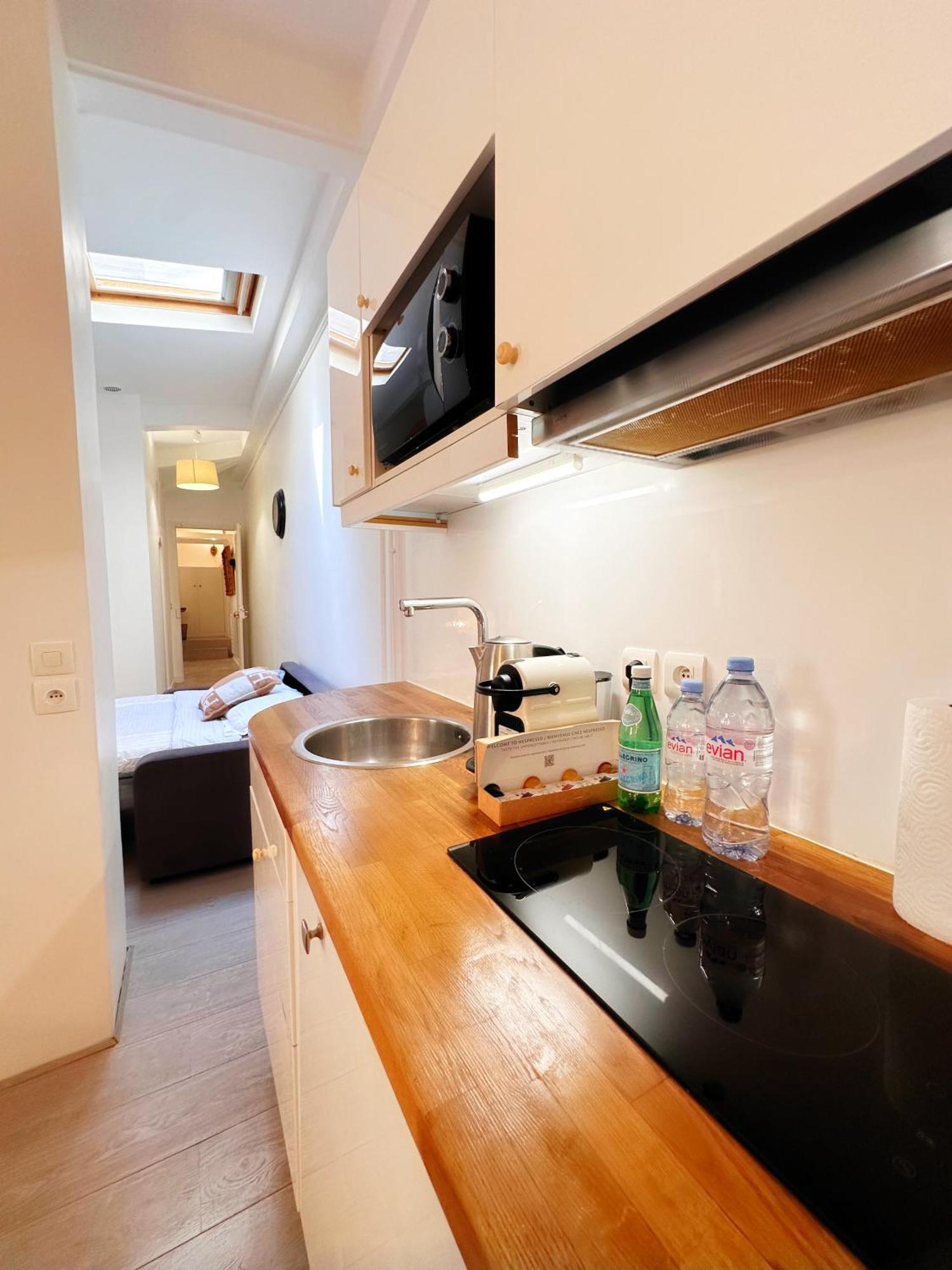 Apartamento Quai De Seine Tour Eiffel Trocadero París Exterior foto